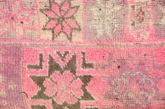 limovera Izuran Moroccan pouf