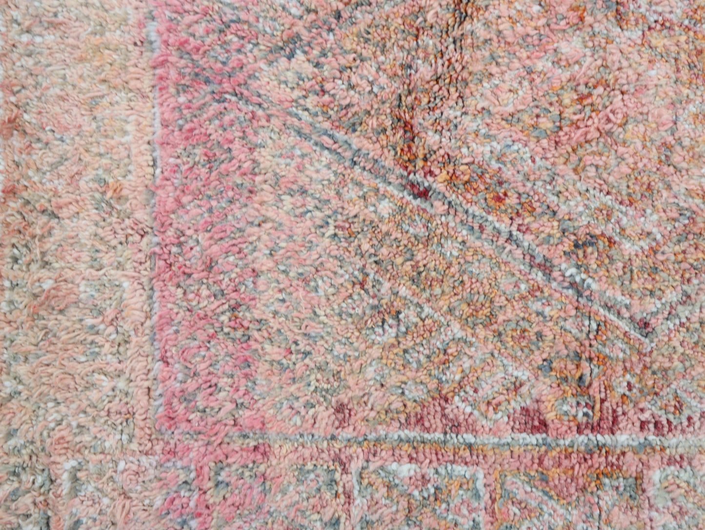 Limovera Azef Vintage Moroccan Rug  6'1" x 9'9"
