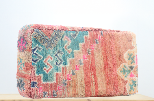 limovera Aylan Moroccan pouf
