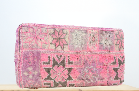 limovera Izuran Moroccan pouf